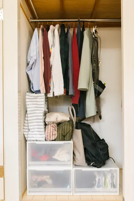 400円するダイソーの麻混ストレージボックスがジーンズの収納にめちゃめちゃ使いやすい！けちは生活の知恵