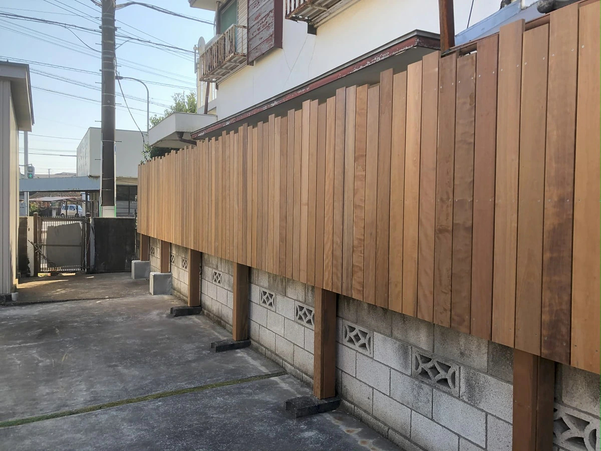 ブロック塀にフェンスを後付け！安心強度＆最大高さでコスト最小にする方法庭ファン