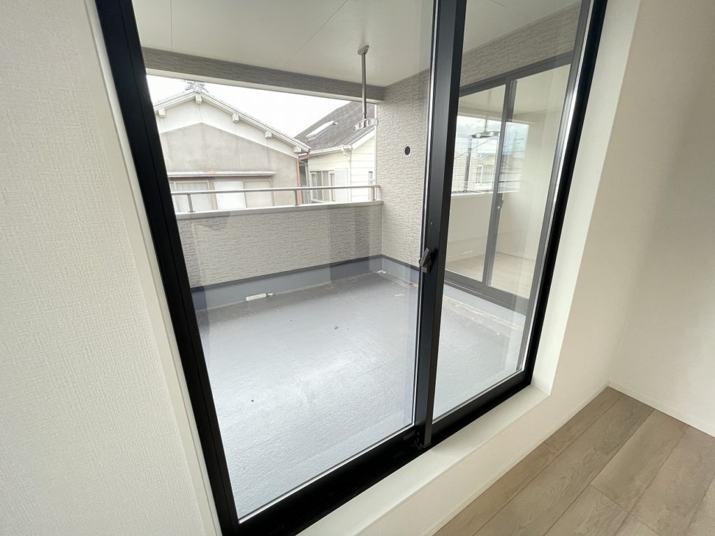 テラス屋根テラス囲いバルコニー囲いおうち de ショールームYKK AP株式会社