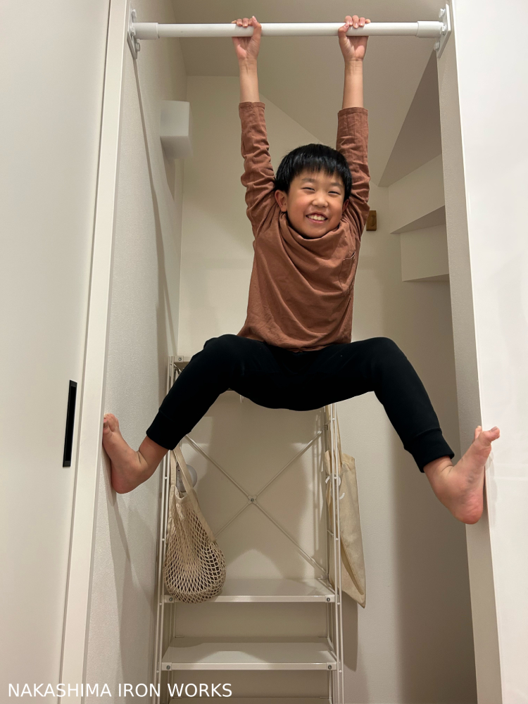 注目アイテム 国内自社生産 φ16アイアンバー コーナー用SULK サイズオーダー無料 物干し 室内干し ランドリールーム 洗面所 バスルーム新築 リフォーム リノベーション 施主支給 アイアンバー アイアンハンガー DIY DIYパーツ アイアンパーツ 送料無料SULK