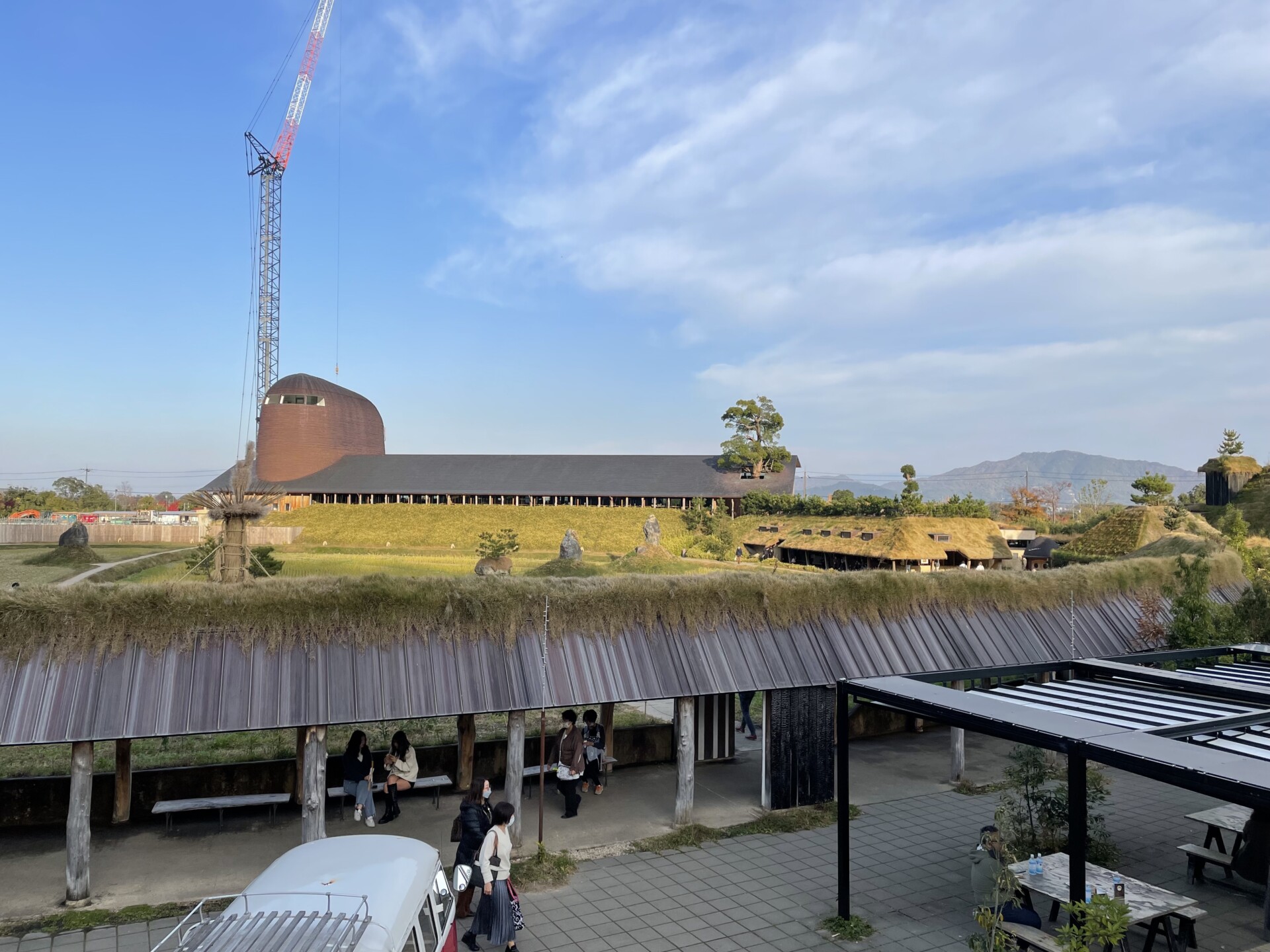 草屋根アクアソイル工法株式会社イケガミ屋上緑化・草屋根・森の駐車場・造園工事