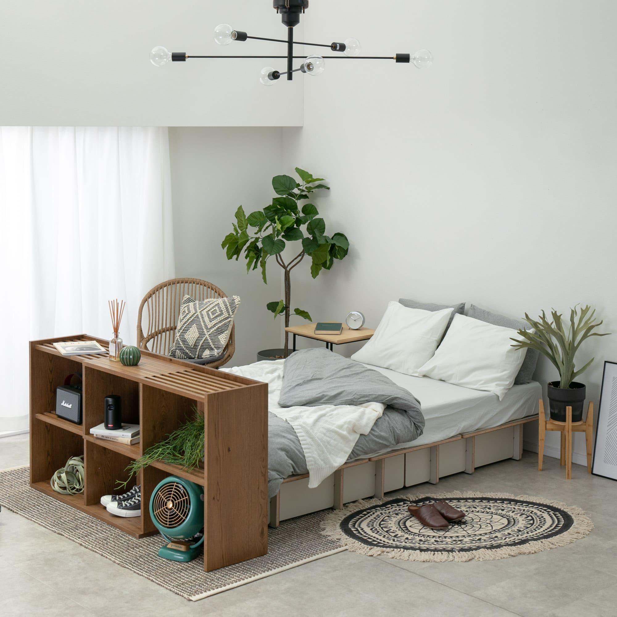 寝室の生活動線・通路幅・レイアウト ～部屋を広く見せるベッドの位置やテレビを見る配置～a.flat 風が運ぶ、自然の贈りもの -目黒通り・新宿・大阪梅田 グランフロント北館