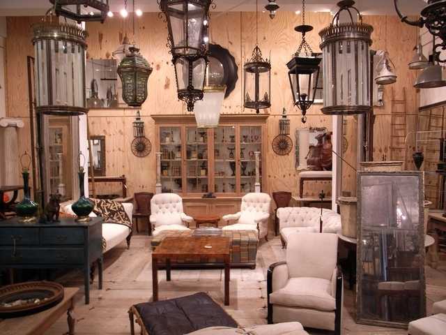 好きをインテリアに！主役級のアンティーク家具で落ち着く部屋を作るコツ 愛知 アンティークな注文住宅