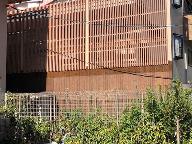 シート ベランダ装飾シート 180×80cm 目隠し ベランダ目かくし 日よけ 日除け UVカット 日差しカット 装飾シート 目隠しシート 目隠し効果バルコニー 目隠しシェード フェンス 庭 リバーシブルブラウンブラウン : リビングート ANA Mall店ANA Mall