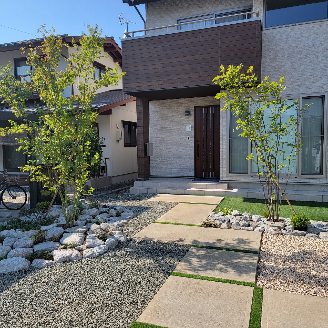 お庭の防犯対策はできていますか？アイテムを用いた防犯対策も紹介 - イーカム