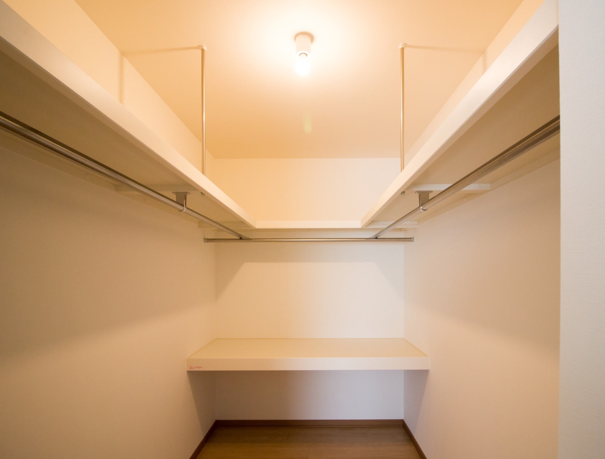 ウォークインクローゼットは2畳で十分？収納術やおしゃれな間取り例も紹介アサヒグローバルホームの建売総合サイト