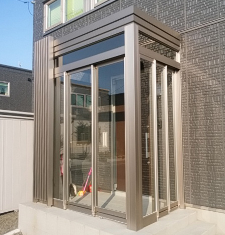 後付け風除室 玄関フード 価格例公式 札幌トーヨー住器株式会社sapporo-tyj.co.jp