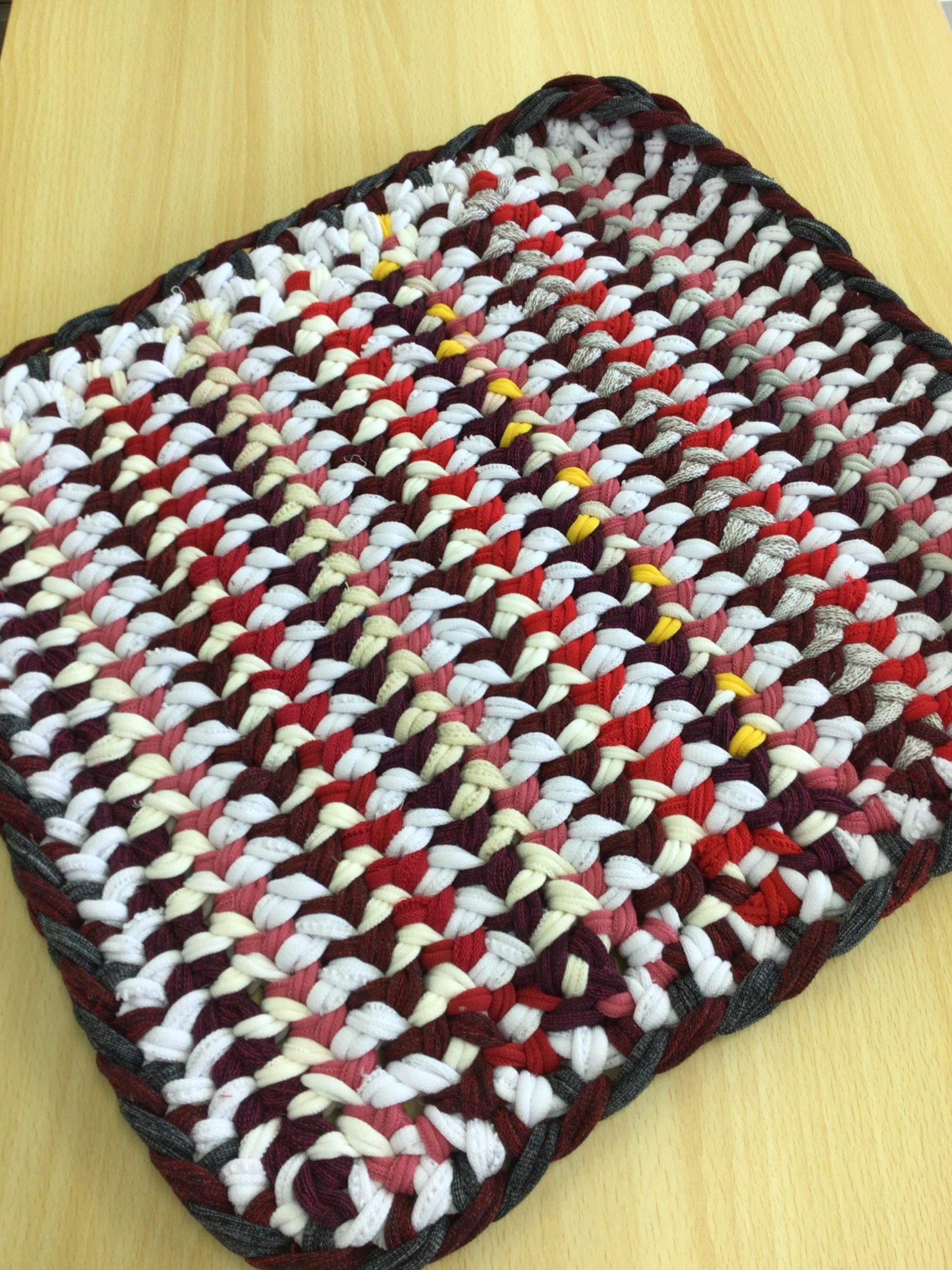 簡単! 感覚マットを作って遊んでみよう♪発達障害のある子への支援アプローチを学ぶ研究会「発達障害臨床研究会 宇佐川研 」