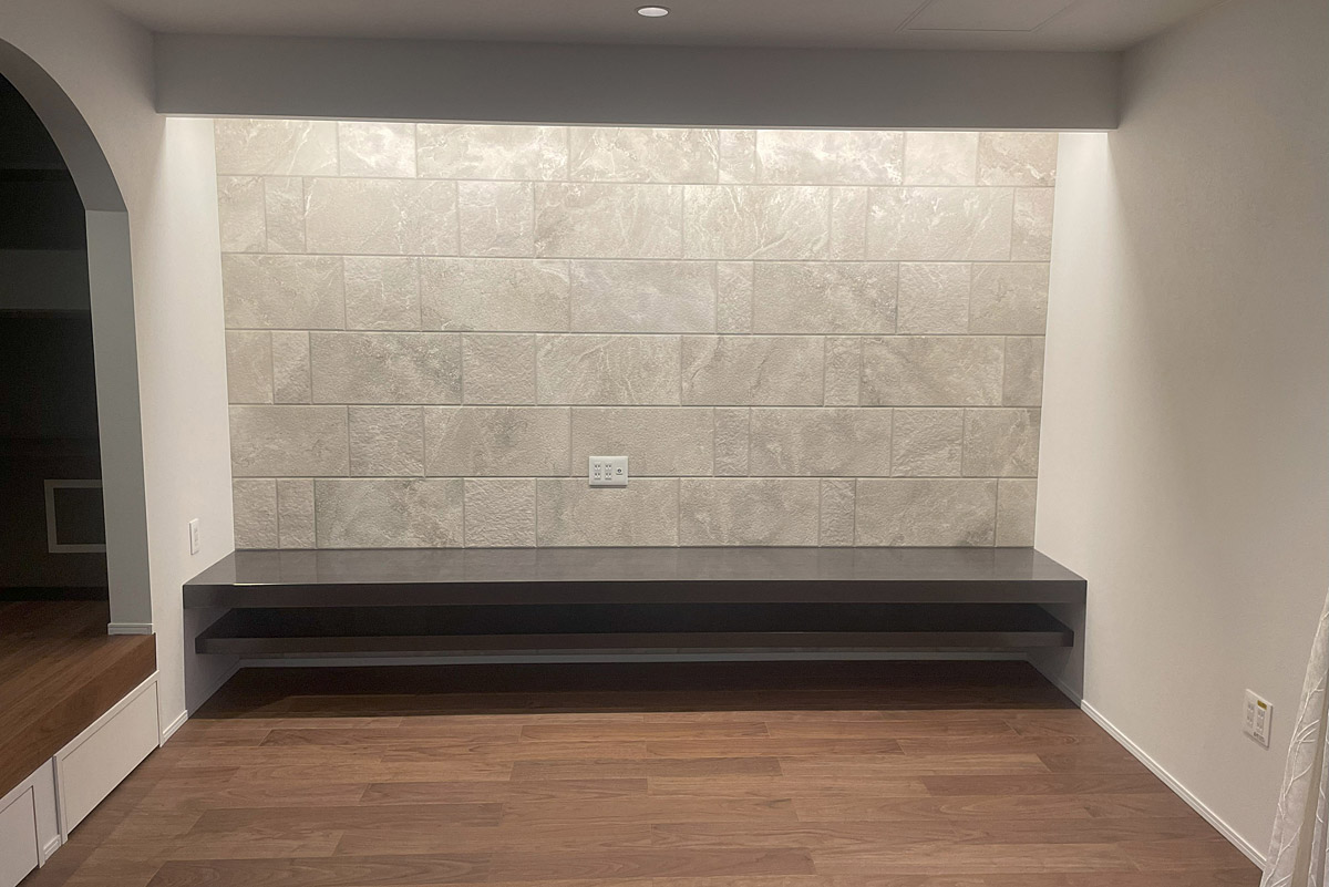 タイル 簡単 貼るだけ シールタイル 壁 DIY 初心者 キッチン 洗面 パステル 100角 正方形 カンパニアII シールタイプ 全5色 黒目地1枚販売: インテリアショップ セラコア - 通販 - Yahoo!ショッピング