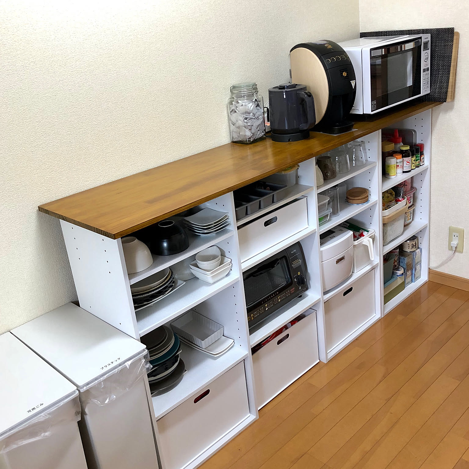 子どもを怒る回数が減った！ニトリのカラーボックスで3兄弟の収納を見直してみた - レタスクラブ