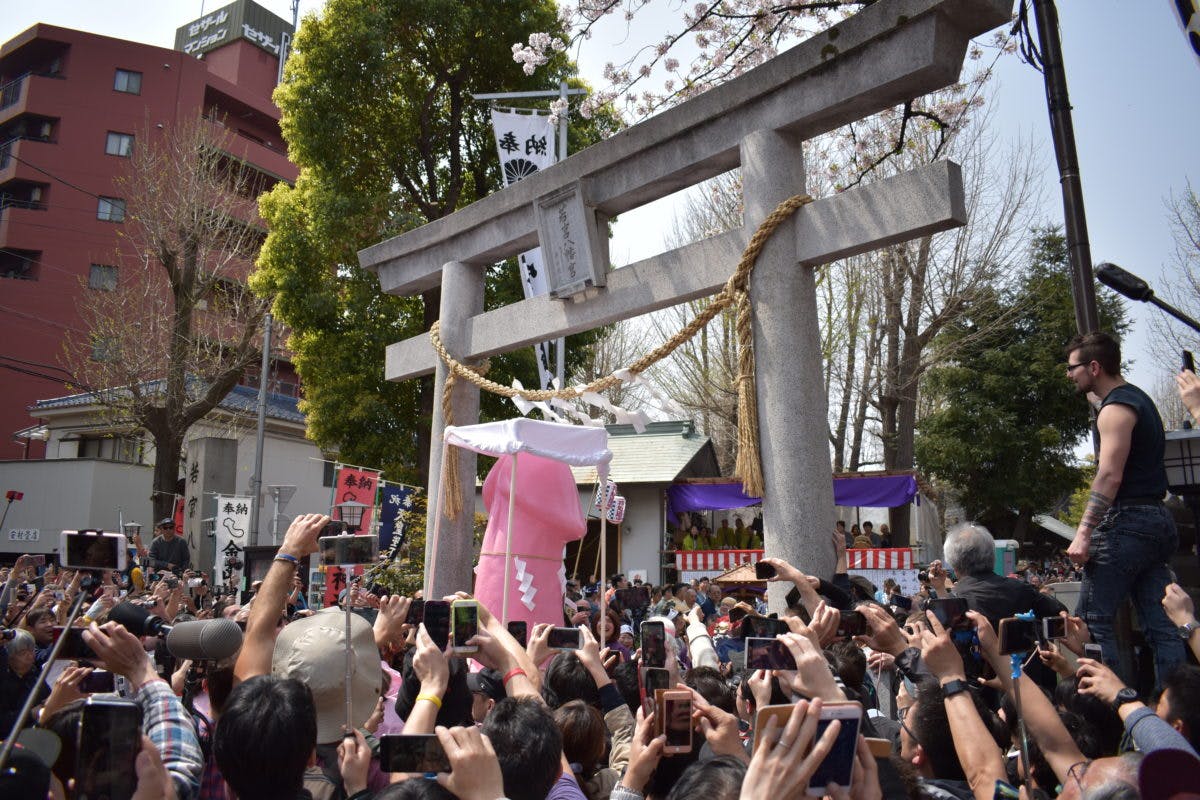 爆笑！日本伝統の奇祭に潜入！Kanamara Festival【かなまら祭り2018】