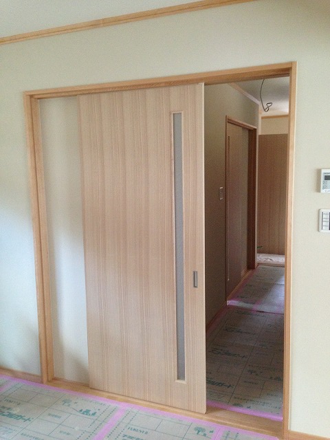 R-063379 アンティーク建具 和モダンな空間づくりにおすすめの荒格子戸2