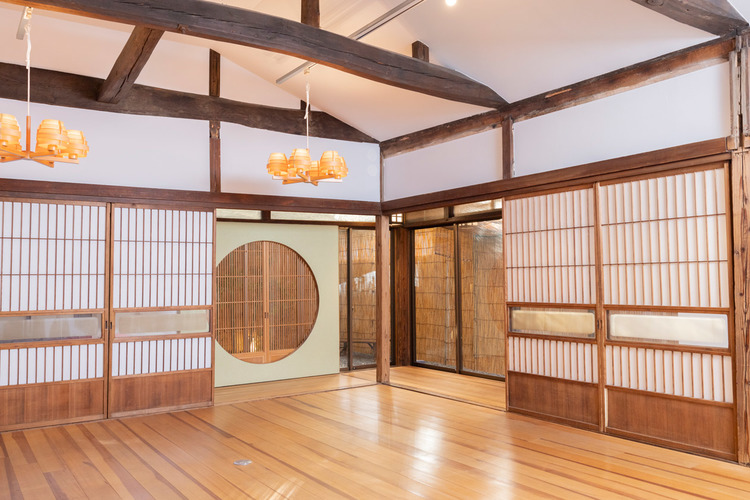 プロが教える 丸窓でおしゃれなインテリアを実現する方法！和も洋もあり。個性あるインテリアを楽しみたい方へHello Interior NOTEノート