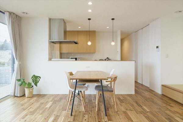 カウンターキッチンの魅力とレイアウト事例を徹底解説！理想のキッチンを見つけよう 注文住宅を建てるなら総合住宅展示場 モデルハウス のABCハウジング