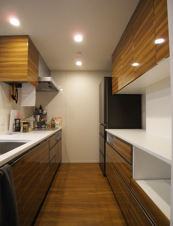 おしゃれなアイランドキッチンカウンターの実例7選！選び方や注意点も紹介ゼロリノベジャーナル