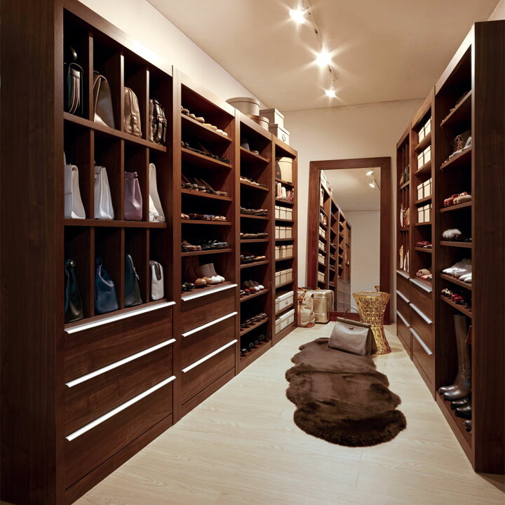 ウォークインクローゼット vs チェストどちらがあなたの暮らしにぴったり？ – 有限会社Bigmories ビッグモリーズ