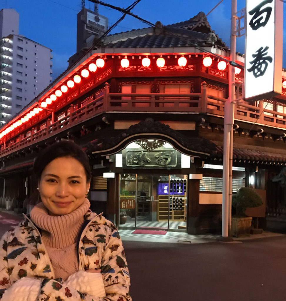 ぐるめ探訪「鯛よし百番」飛田新地の妓楼料亭で鯛を食う（大阪市・飛田新地） | ひつぞうとおサル妻の山旅日記