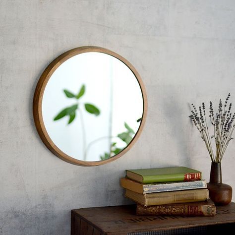 トイレの雰囲気が劇変！センスが光るイケアの六角ウォールミラー「ホーネフォッス」@DIME アットダイム