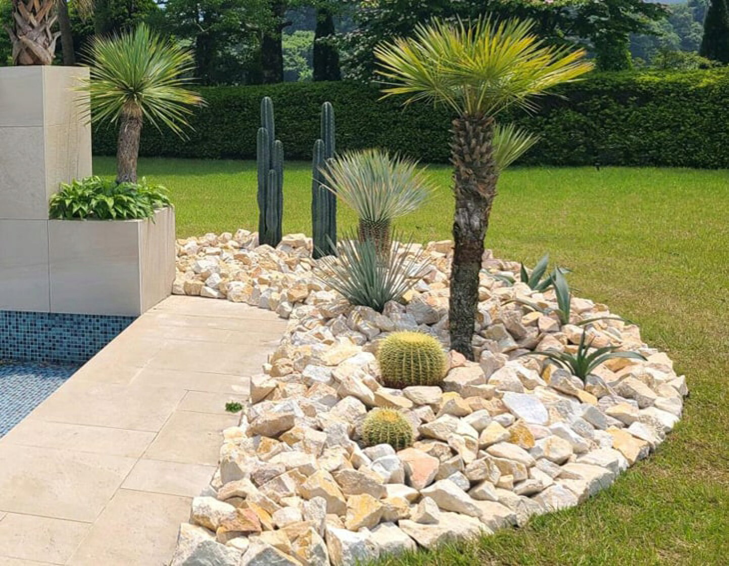 庭をおしゃれに演出！自然石の見切り石・縁石の魅力揖斐川庭石センタ