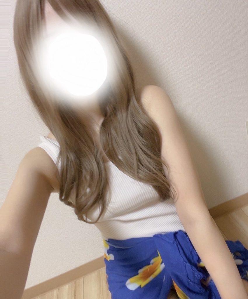 可愛い子、美人揃いのメンズエステ【いつでも１０００円引きクーポンあり】可愛い子が超ミニワンピで本格オイルマッサージ☆アロマフラワー☆ | 札幌 メンズエステ情報サイト「メンズエステDX（デラックス）」