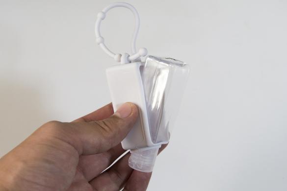 ダイソーのハンドジェルケース〜外出時の必需品！何にでも合わせやすいシンプルデザインyayacoとnanao