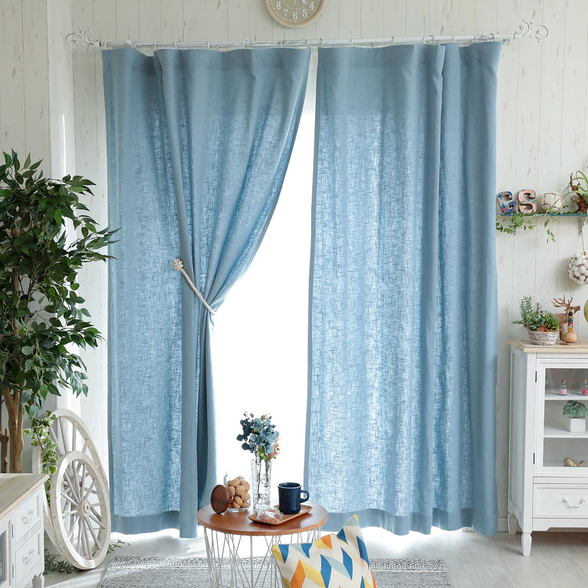 水色カラーで6畳のお部屋をDIYで修復する方法