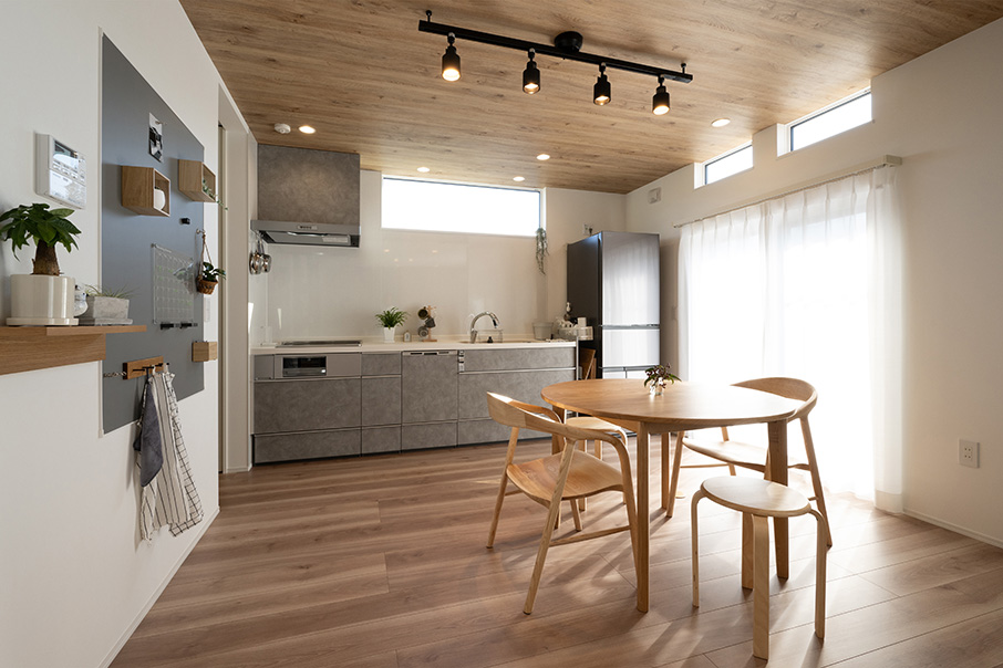 壁付けキッチンに後悔なし！ダサいと言わせない工夫とレイアウトyokoyumyumのリノベブログ