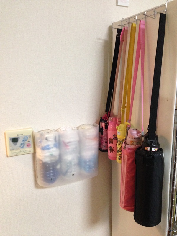 100均のレジ袋ストッカーを徹底比較！手軽にレジ袋収納を始める