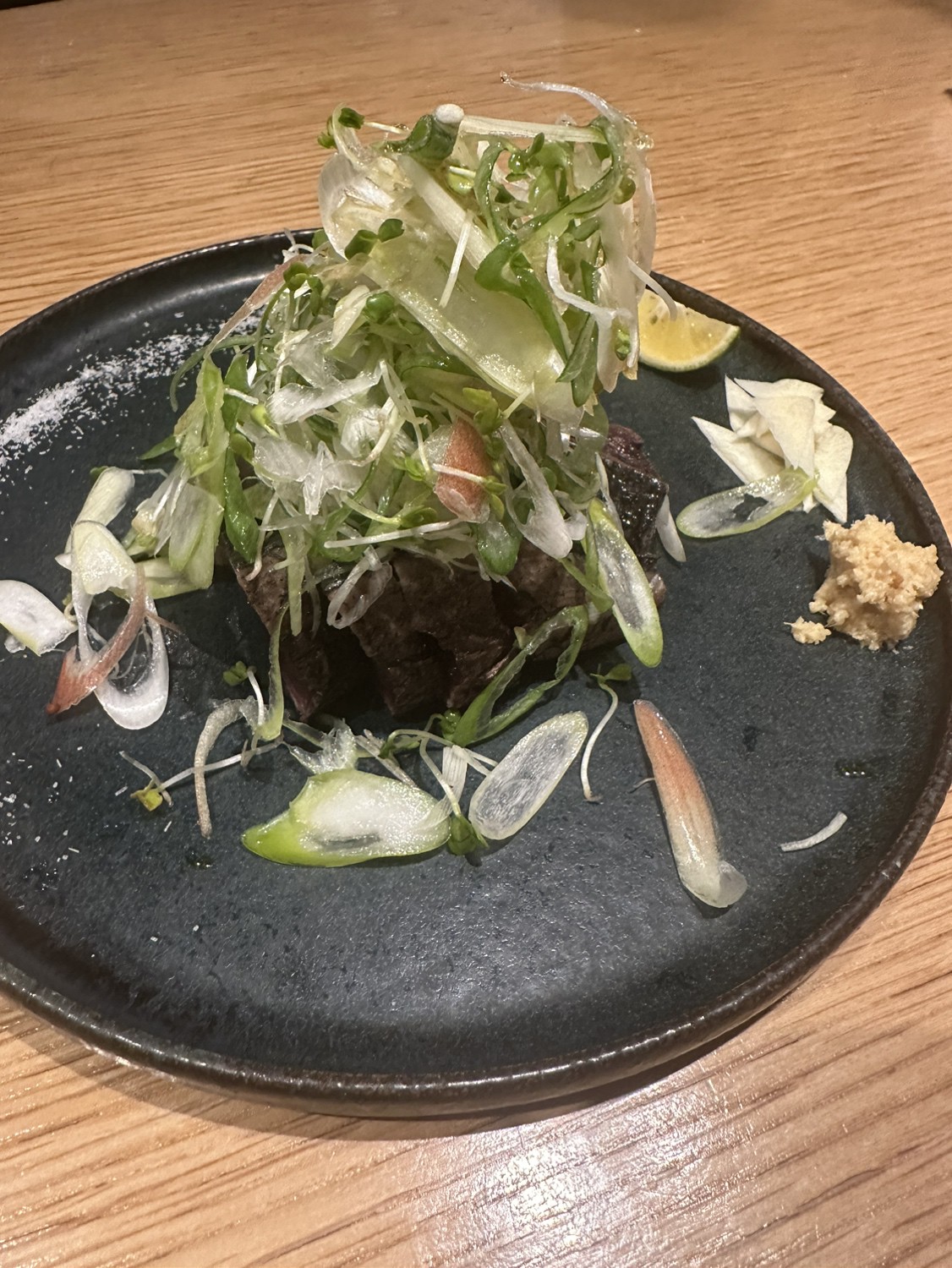 極上のスイーツ | 神奈川県鵠沼海岸駅近くにあるカフェ「鈴鵠」の「抹茶ティラミス」✨