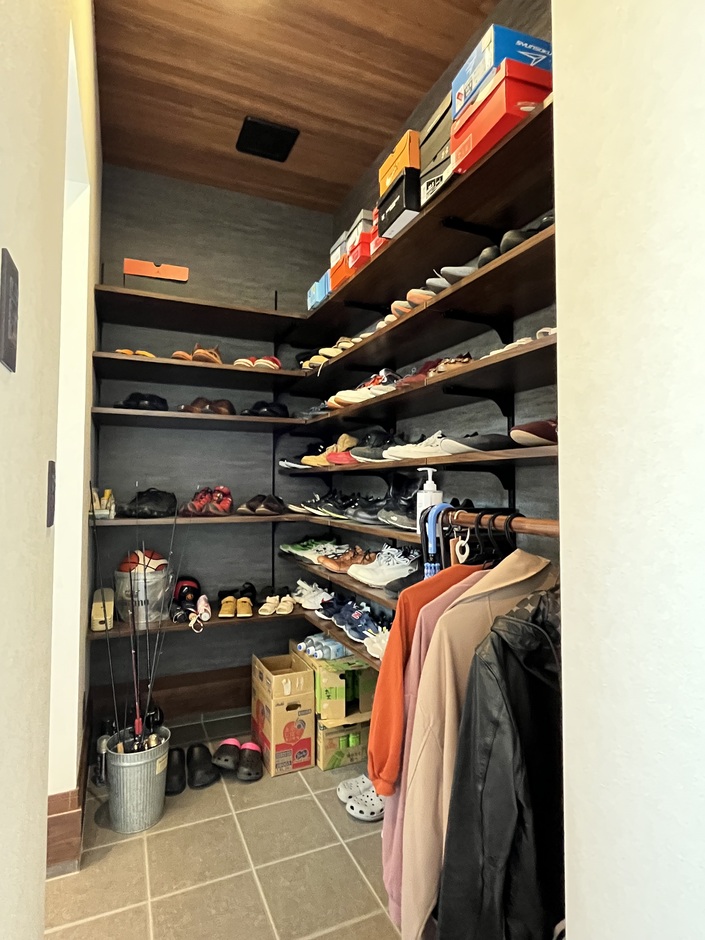 靴以外もOK！ シューズクローゼット の収納術整理収納アドバイザー 伝授4yuuu