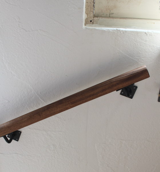 ＤＩＹ ウッドデッキの手すりを自作しよう！活用術も紹介ウッドデッキ材通販サイトmock re: