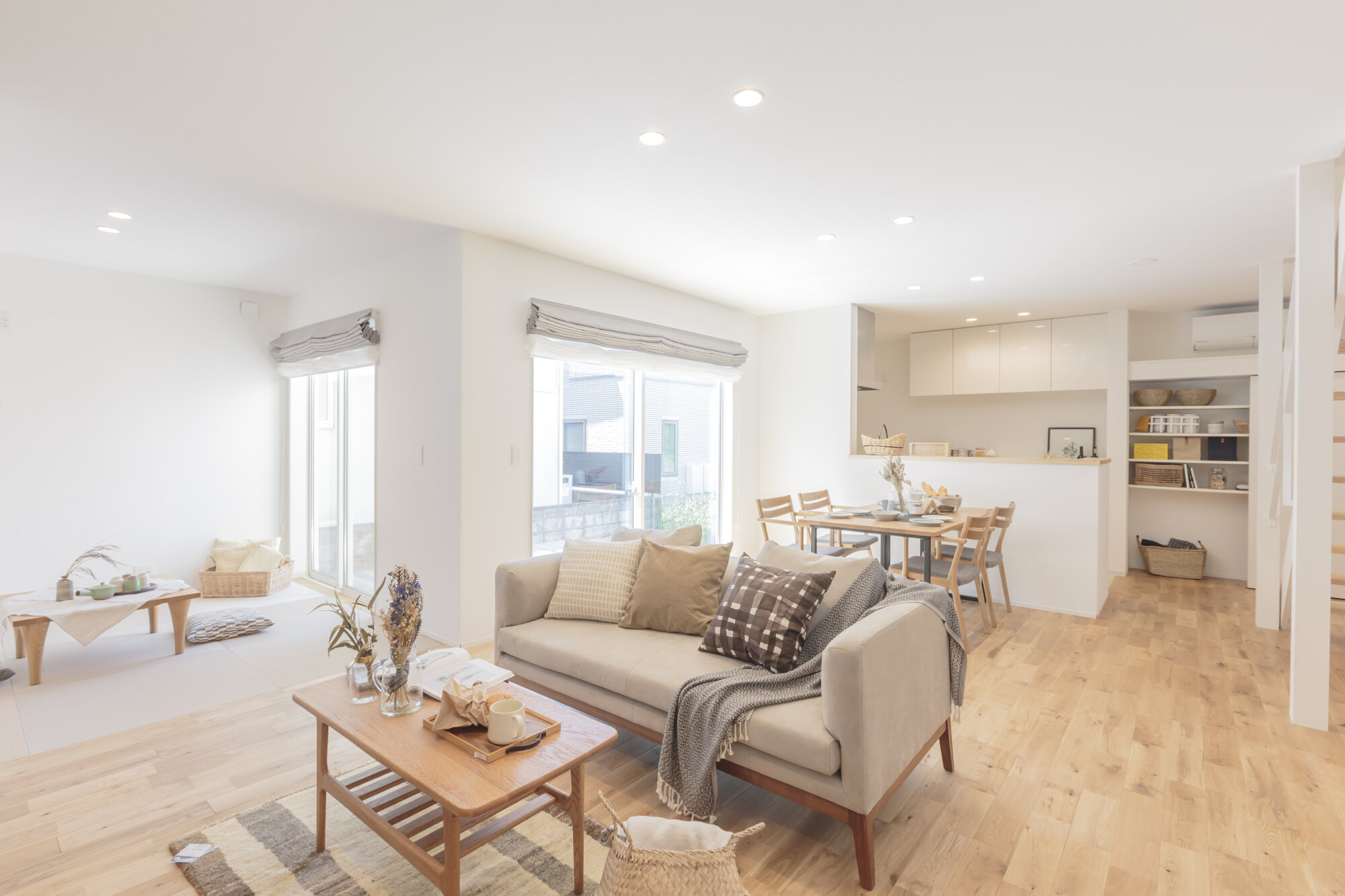 飽きのこないシンプルナチュラルな家の施工事例香川・岡山・徳島の注文住宅の家づくりなら日進堂