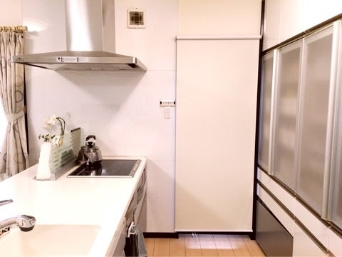 ロールスクリーン 横長 窓 ロールカーテン 防炎 遮光 2級 カーテンレール 取り付け おしゃれ モダン 安い キッチン 目隠し タチカワ 正面付天井 間仕切り 廊下:うさぎ屋通販JRE MALLショッピングJRE POINTもおトクに貯まる・使える