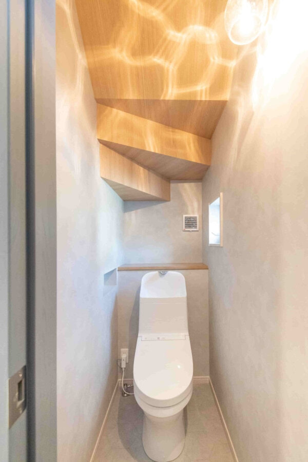 トイレ 事例集 OKAMURA工房京都で建てる 木のぬくもりを感じる注文住宅