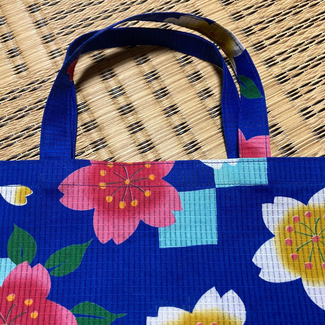 は 浴衣 リメイク エコバッグ 1点物 ハンドメイド 収納小袋付 花柄 青