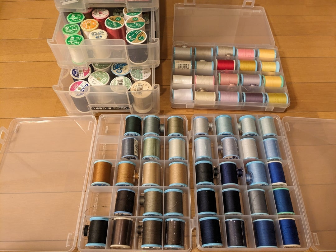 ミシン糸とボビンが一緒に収納できるケース発見 : 日々の日記