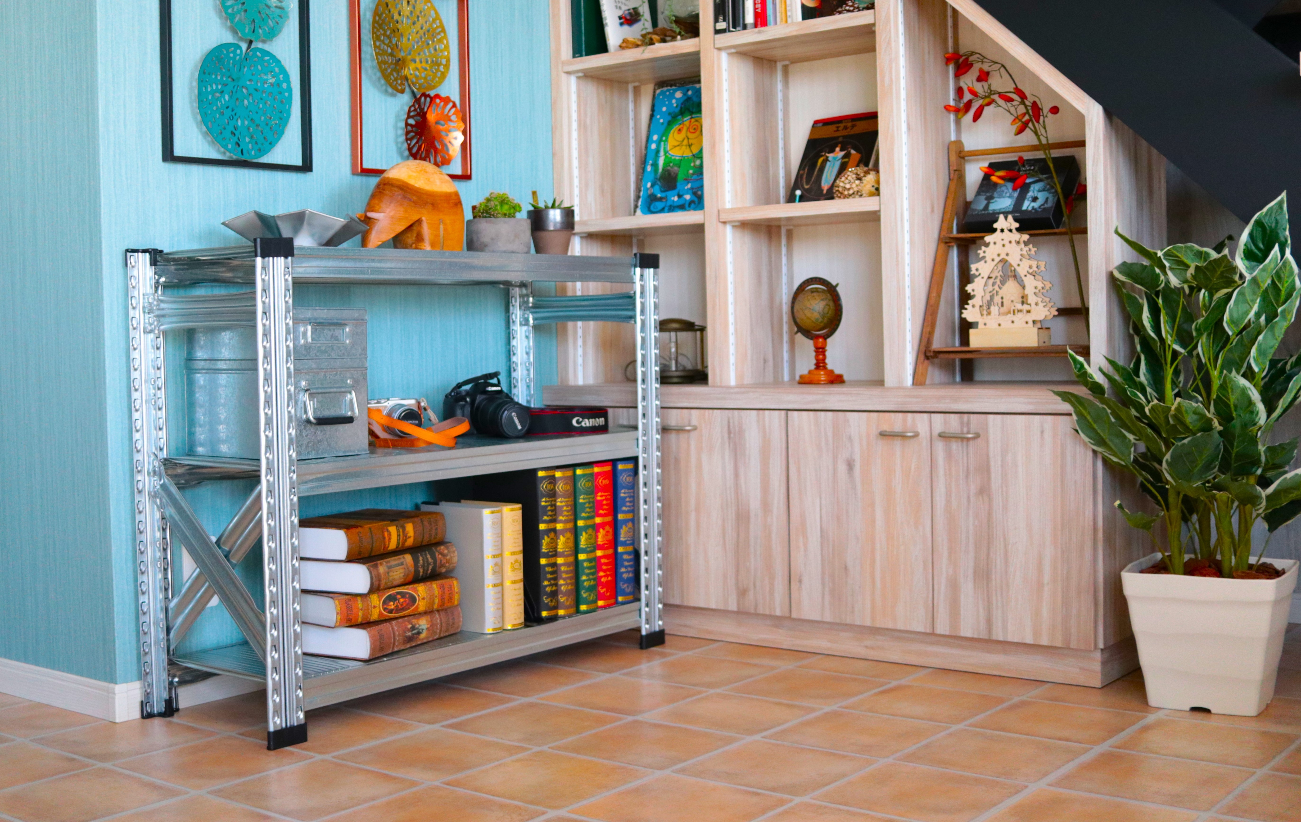 直送 スチールラック メタルラック おしゃれ インダストリアル シェルフ スチールシェルフ 店舗什器 シェルフ ガレージ 収納 棚 キャスター付き組立式 工具不要 耐荷重80kg スカフォールドライク シェルフ POST GENERAL cr-982550005インテリア雑貨・生活雑貨・家具の