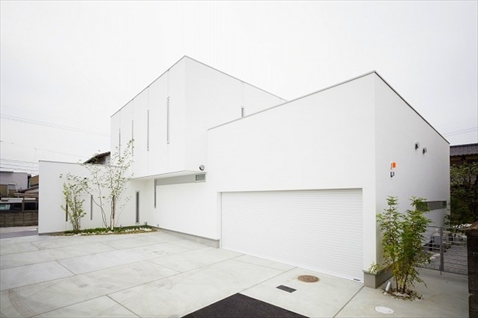 WelcomeHOME 新着事例ビルトインガレージのある家ワクワクWeb通信創業30年千葉県の住宅総合会社 株式会社グリーンランド