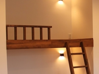 和室に書斎を作る。おしゃれな「押入れデスク」の実例まとめ 教えて！グッドルームライフスタイルカルチャー ＆ ライフFUDGE.jp