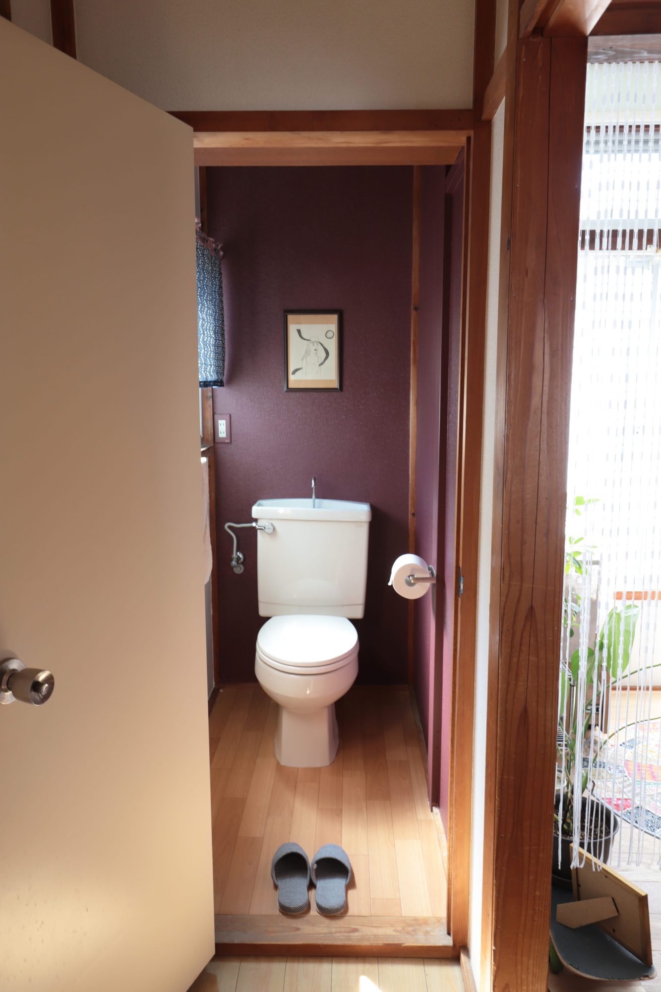 便利アイテム 子供のことを考えたトイレのタオル掛け