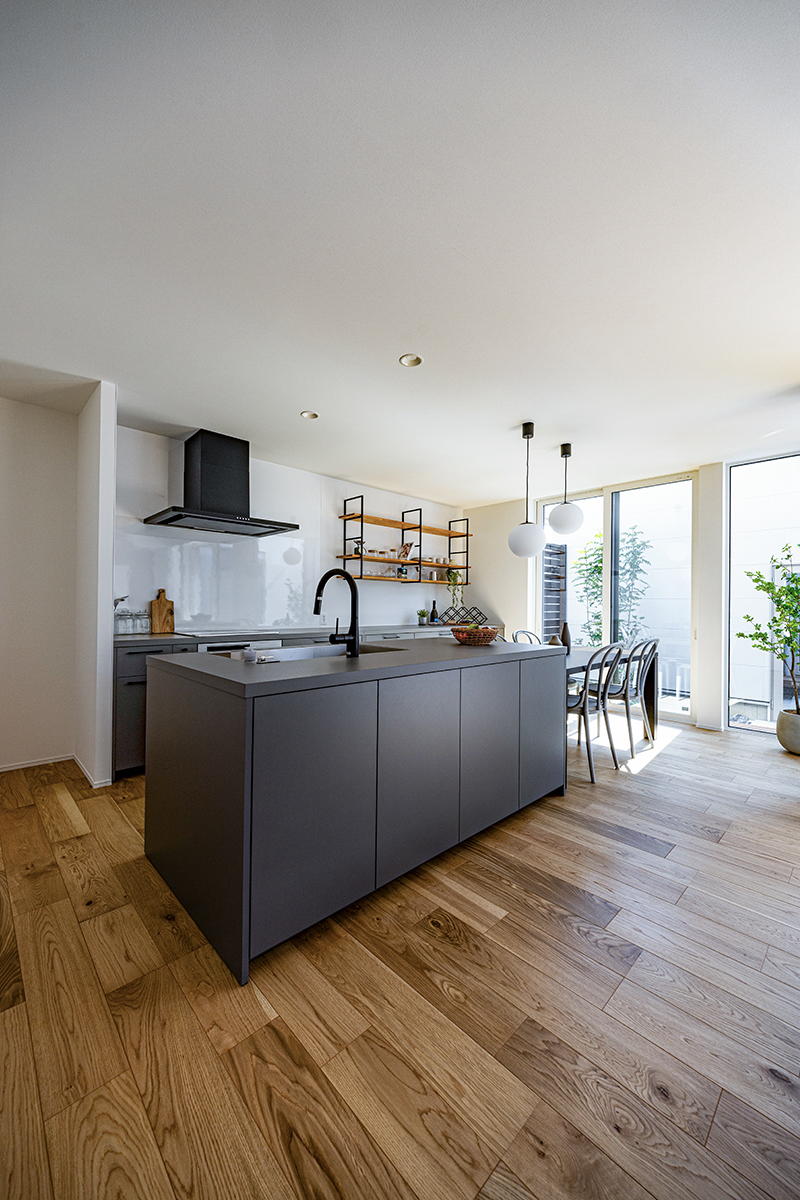 CASE 72GRAFTEKT -グラフテクト-家具のようなキッチン・システムキッチン