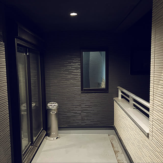 ベランダに喫煙ルーム作りましたヒロユキ