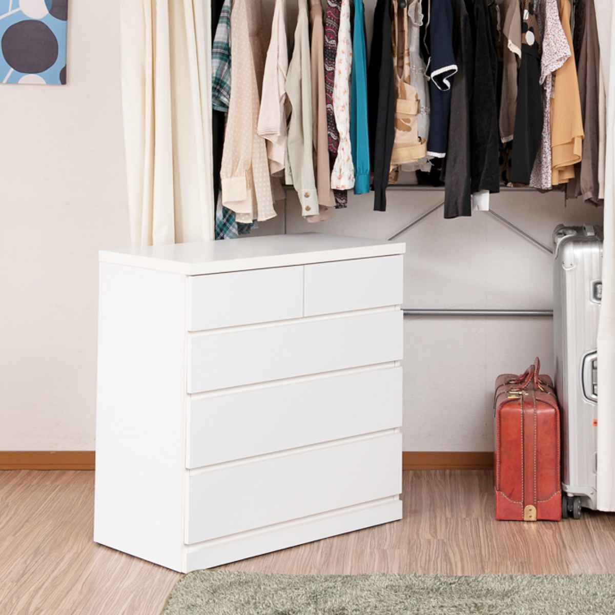 ウォークインクローゼットのチェスト おすすめとおしゃれ収納術家具キューブ