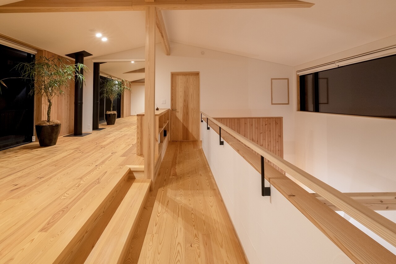 朝ヨガを習慣にするお部屋のインテリアCLAS