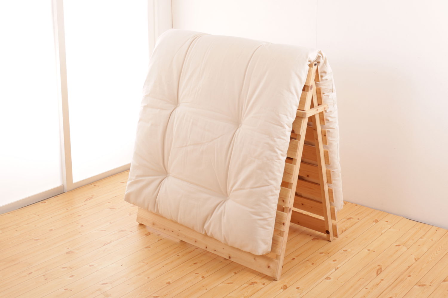 タンスのゲン ベッド すのこベッド すのこ セミダブル ロールタイプ 折りたたみ ロール式すのこマット 折りたたみベッド スノコ すのこベット 桐木製 すのこマット : タンスのゲン Design the Future - 通販 - Yahoo!ショッピング