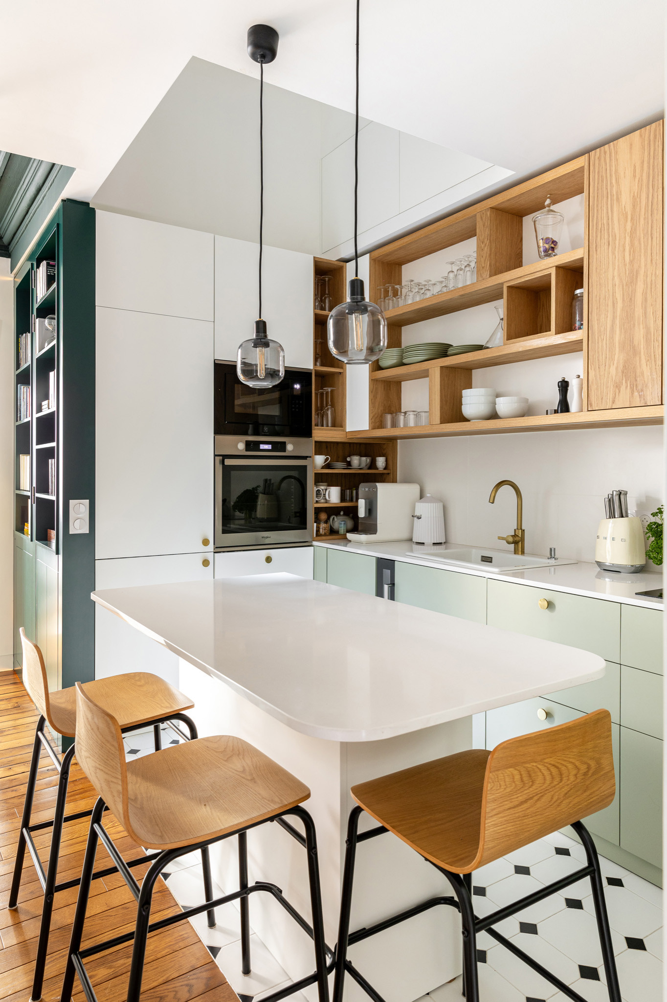 広くて使いやすい作業台で日々の暮らしが楽に楽しいアイランドキッチンHAGSハグス