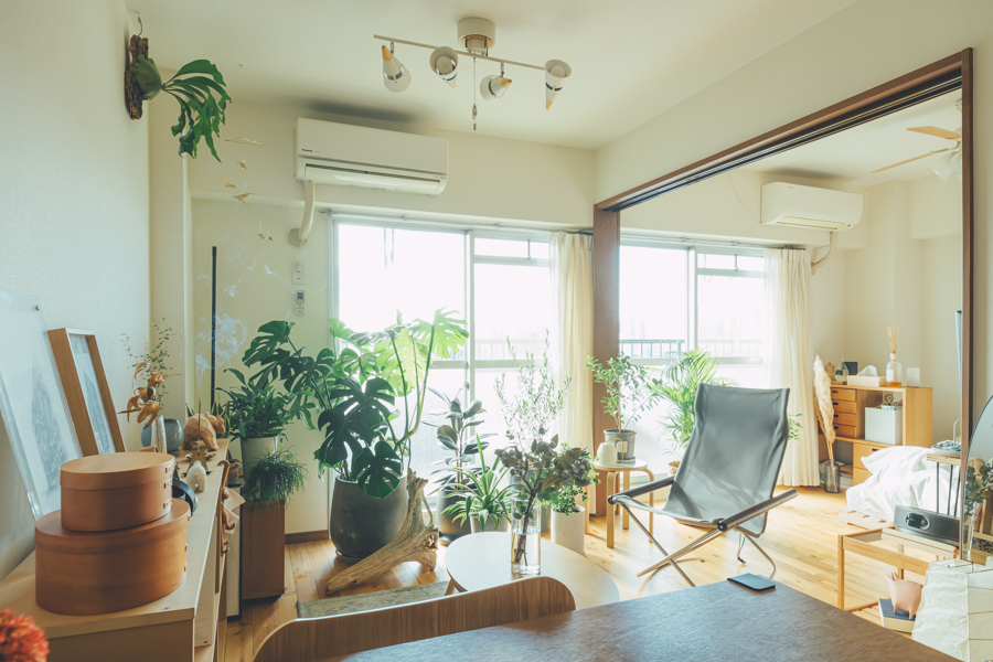 正方形リビングのレイアウト！おしゃれで快適な空間にするコツを紹介高級家具リースレンタル・インテリアコーディネートのメイズ