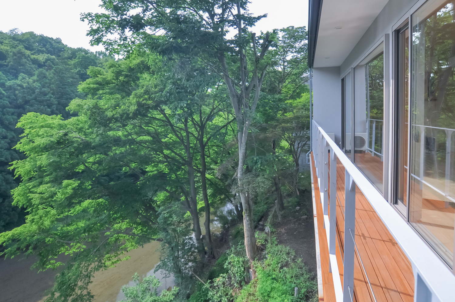 川沿いの家のメリット・デメリットとは？住む際の注意点や対策を事前にチェック！ « TSK住まいるスクエアネット最新の新築住宅・モデルハウス・展示場・見学会情報