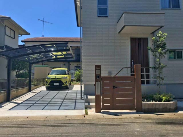 縦に2台駐車したい方にとっておきのカーポート５選！ - エクステリア工事キロ