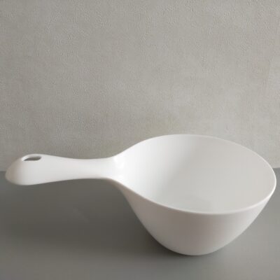 なんと、ネットで見て欲しいと思っていた湯おけを100均で発見。セリアＶＳダイソーの100均対決？ もっと楽に暮らしたいブログ